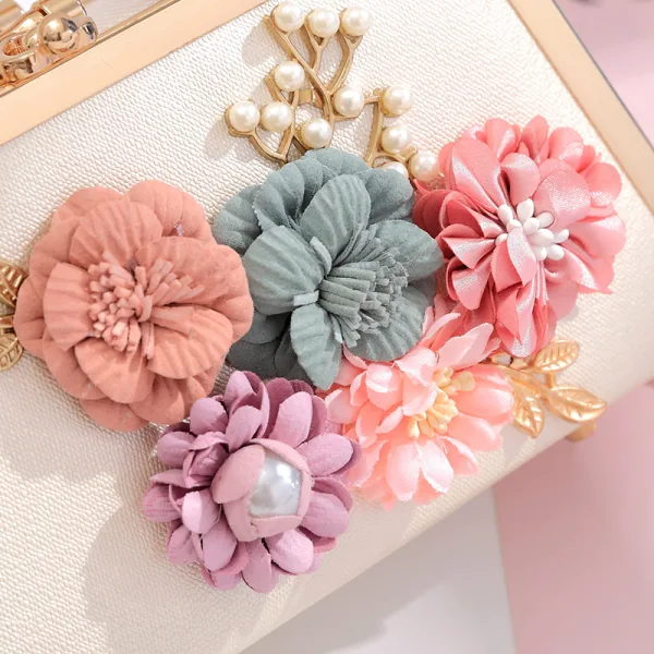 Elegant Hvit Perle Appliques Ball Clutch Veske 2023