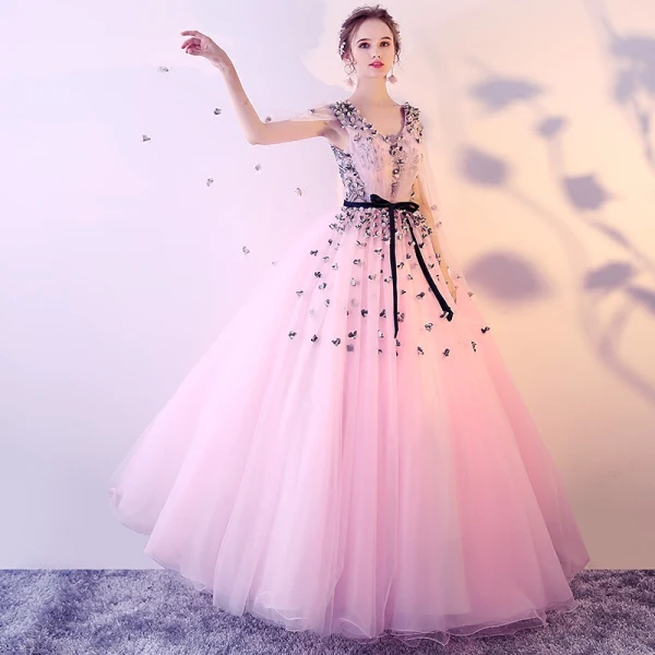 Chic / Beautiful Blushing Pink Prom Dresses 2017 Ball Gown V-Neck Sleeveless Appliques Flower Sash Floor-Length / Long Ruffle Backless Formal Dresses