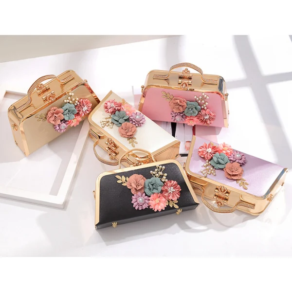 Elegant Hvit Perle Appliques Ball Clutch Veske 2023