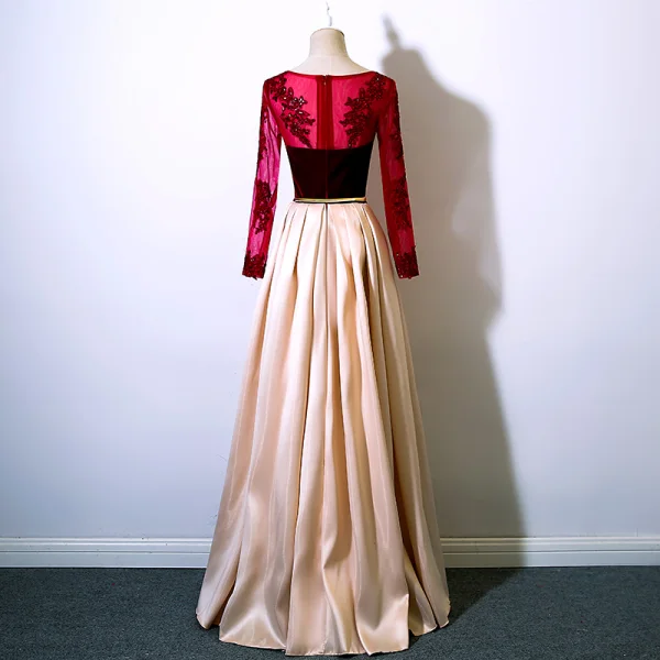Modern / Fashion Burgundy Prom Dresses 2017 A-Line / Princess Scoop Neck Long Sleeve Appliques Lace Sequins Metal Sash Floor-Length / Long Ruffle Formal Dresses