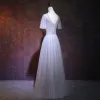 Elegante Lavendel Abendkleider 2018 A Linie V-Ausschnitt Kurze Ärmel Perlenstickerei Kristall Lange Rüschen Rückenfreies Festliche Kleider