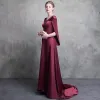 Modern / Fashion Burgundy Evening Dresses  2018 A-Line / Princess V-Neck Amazing / Unique Long Sleeve Beading Sash Court Train Backless Formal Dresses