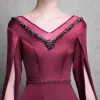 Modern / Fashion Burgundy Evening Dresses  2018 A-Line / Princess V-Neck Amazing / Unique Long Sleeve Beading Sash Court Train Backless Formal Dresses