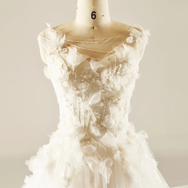 Chic / Beautiful Hall Wedding Dresses 2017 Sequins Beading Pearl Lace Appliques Flower Backless Sleeveless Scoop Neck Cathedral Train White Ball Gown US 14 / UK 18 US 16 / UK 20