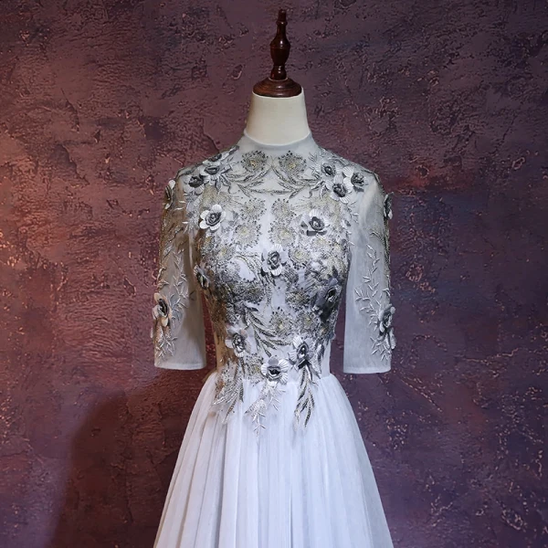 Charming Grey Evening Dresses 2018 A-Line / Princess High Neck 1/2 Sleeves Appliques Flower Embroidered Floor-Length / Long Ruffle Backless Formal Dresses