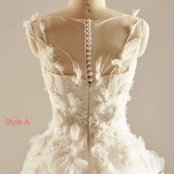 Chic / Beautiful Hall Wedding Dresses 2017 Sequins Beading Pearl Lace Appliques Flower Backless Sleeveless Scoop Neck Cathedral Train White Ball Gown US 14 / UK 18 US 16 / UK 20
