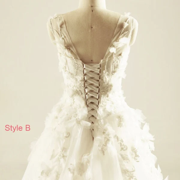 Chic / Beautiful Hall Wedding Dresses 2017 Sequins Beading Pearl Lace Appliques Flower Backless Sleeveless Scoop Neck Cathedral Train White Ball Gown US 14 / UK 18 US 16 / UK 20
