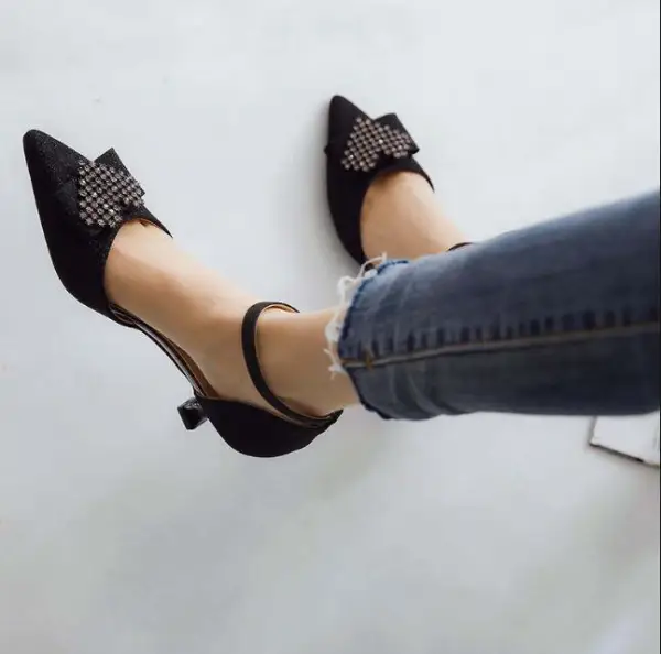 Abordable Noire Soirée Chaussures Femmes 2019 Faux Diamant 5 cm Talons Aiguilles À Bout Pointu Talons Hauts