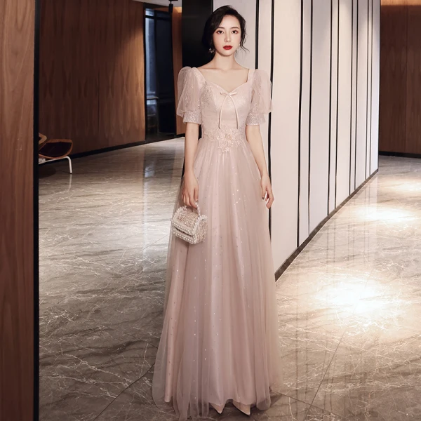 Elegante Rosa Brautjungfernkleider 2021 A Linie V-Ausschnitt Spitze Blumen Kurze Ärmel Rückenfreies Lange Kleider Für Hochzeit
