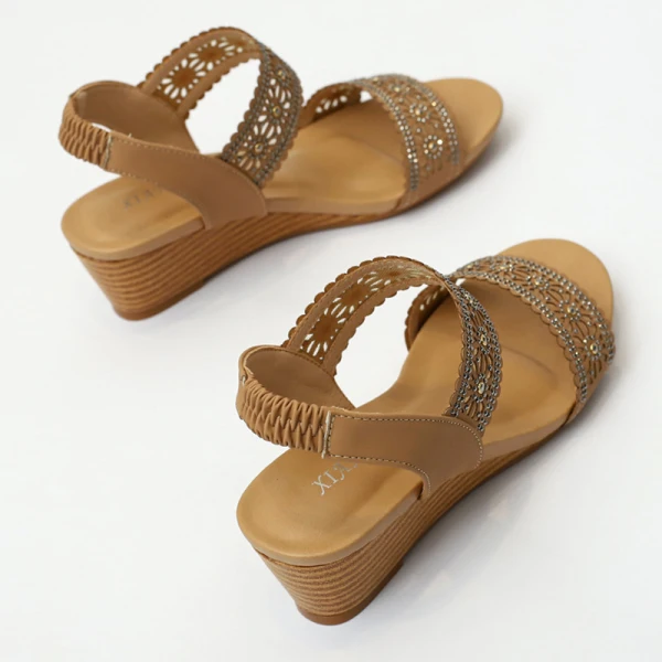Roman Beige Street Wear Pierced Womens Sandals 2021 5 cm Wedges Open / Peep Toe Sandals