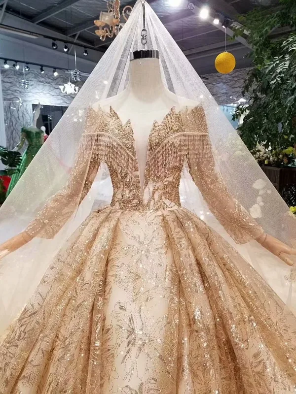 Luxe Doré Robe De Mariée 2019 Robe Boule Glitter Tulle Encolure Dégagée Perlage Cristal Gland En Dentelle Fleur Manches Longues Dos Nu Royal Train