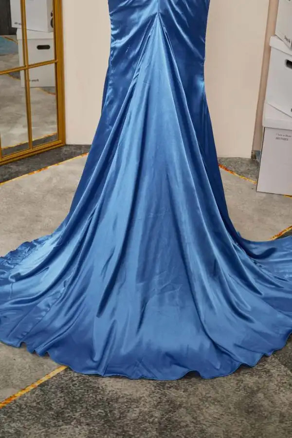 Glamourös Meerjungfrau Meeresblau Gespaltete Front Ballkleider 2024 Rüschen Satin Spaghettiträger Ärmellos Reißverschluss Festliche Kleider Sweep / Pinsel Zug