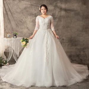 Fantastiske Unike Hvit Pluss Størrelse Ballkjole Brudekjoler 2019 V Hals Blonder Tyll Appliques Ryggløse Håndlaget Chapel Train Bryllup