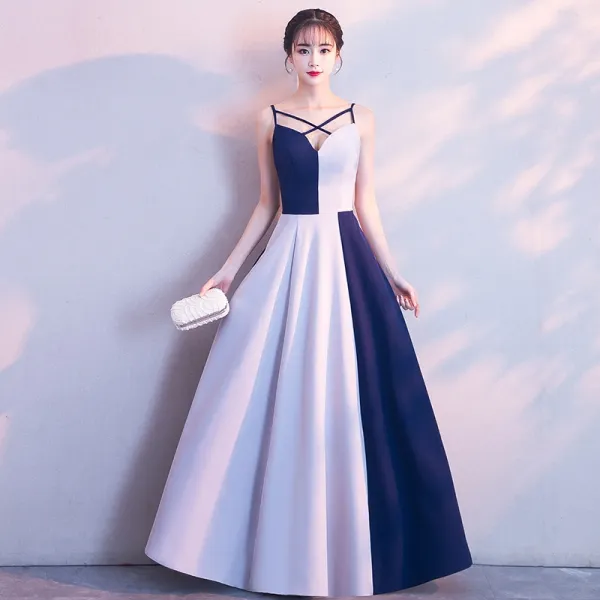 Modern Fashion White Evening Dresses 2018 A Line Princess Charmeuse V Neck Backless Evening Party Formal