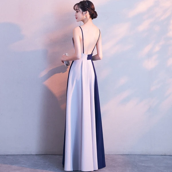 Modern / Fashion White Evening Dresses  2018 A-Line / Princess Charmeuse V-Neck Backless Evening Party Formal Dresses