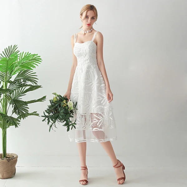 Chic / Beautiful White Tea-length Evening Dresses  2018 A-Line / Princess Lace Up Appliques Backless Evening Party Formal Dresses