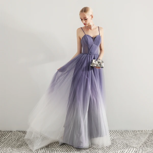 Moderne / Mode Violet Dégradé De Couleur Robe De Soirée 2019 Princesse Bretelles Spaghetti Sans Manches Ceinture Train De Balayage Volants Dos Nu Robe De Ceremonie