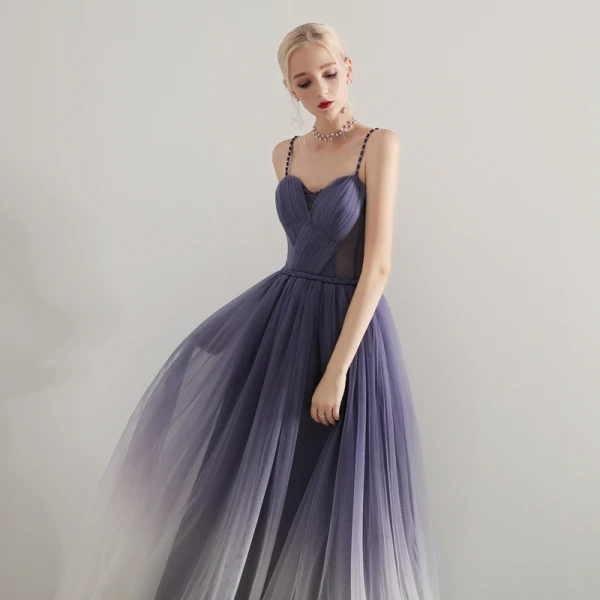 Moderne / Mode Violet Dégradé De Couleur Robe De Soirée 2019 Princesse Bretelles Spaghetti Sans Manches Ceinture Train De Balayage Volants Dos Nu Robe De Ceremonie