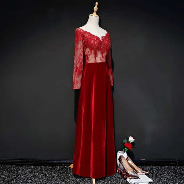 Illusion Burgundy See-through Suede Evening Dresses 2019 Sheath / Fit V-Neck Long Sleeve Floor-Length / Long Ruffle Backless Formal Dresses