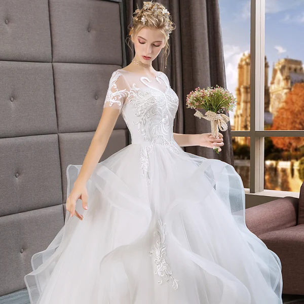 Vintage / Retro Ivory See-through Wedding Dresses 2019 Ball Gown Scoop Neck Short Sleeve Appliques Lace Floor-Length / Long Cascading Ruffles