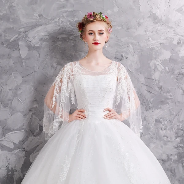 Chic / Belle Blanche Robe De Mariée 2019 Robe Boule Encolure Dégagée 3/4 Manches Dos Nu Appliques En Dentelle Perlage Glitter Tulle Chapel Train Volants
