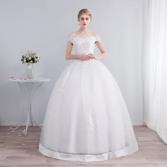 Abordable Ivoire Robe De Mariée 2019 Robe Boule De L Épaule Manches Courtes Dos Nu Appliques En Dentelle Paillettes Perlage Longue Volants