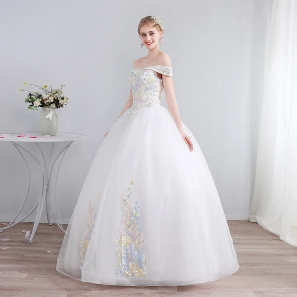 Coloré Ivoire Robe De Mariée 2019 Princesse De l'épaule Manches Courtes Dos Nu Appliques En Dentelle Paillettes Perlage Longue Volants