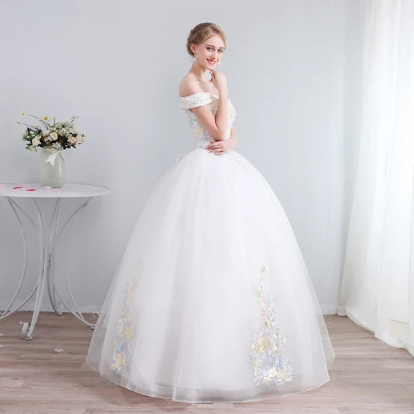 Coloré Ivoire Robe De Mariée 2019 Princesse De l'épaule Manches Courtes Dos Nu Appliques En Dentelle Paillettes Perlage Longue Volants