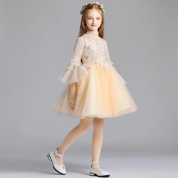 Chic / Beautiful Champagne Flower Girl Dresses 2019 A-Line / Princess High Neck Long Sleeve Appliques Lace Short Ruffle Wedding Party Dresses
