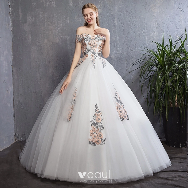 Discount Colored Ivory Wedding Dresses 2018 A Line Princess Off The Shoulder Short Lace