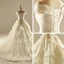 Chic / Belle Salle Robe De Mariée 2017 En Dentelle Appliques Cristal Faux Diamant De l'épaule Manches Courtes Dos Nu Cathedral Train Ivoire Robe Boule