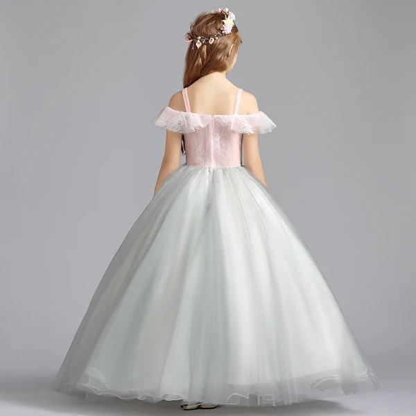 Chic / Beautiful Grey Flower Girl Dresses 2019 A-Line / Princess Shoulders Off-The-Shoulder Short Sleeve Appliques Lace Pearl Floor-Length / Long Ruffle Backless Wedding Party Dresses