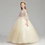 Chic / Belle Champagne Robe Ceremonie Fille 2019 Princesse Encolure Dégagée Gonflée 3/4 Manches Appliques En Dentelle Perle Faux Diamant Longue Volants Robe Pour Mariage