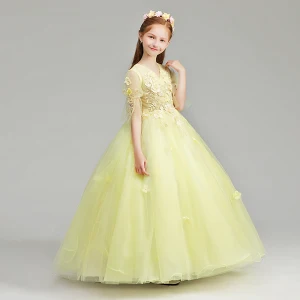Chic Belle Jaune Robe Ceremonie Fille 2019 Princesse V Cou 1 2 Manches Appliques En Dentelle Perle Longue Volants Robe Pour Mariage