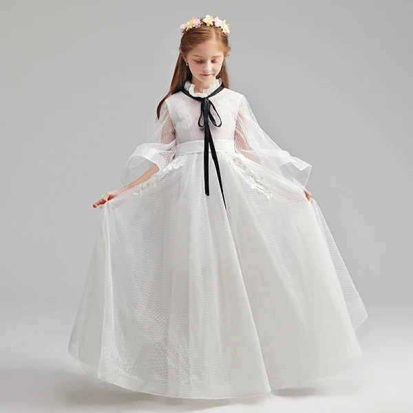 Schlicht Ivory / Creme Blumenmädchenkleider 2019 A Linie Stehkragen Lange Ärmel Stoffgürtel Applikationen Spitze Geflecktes Tülle Lange Rüschen Kleider Für Hochzeit