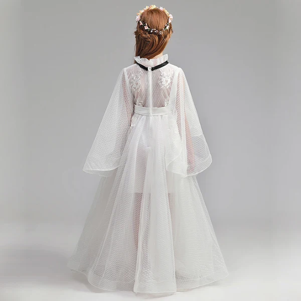 Schlicht Ivory / Creme Blumenmädchenkleider 2019 A Linie Stehkragen Lange Ärmel Stoffgürtel Applikationen Spitze Geflecktes Tülle Lange Rüschen Kleider Für Hochzeit