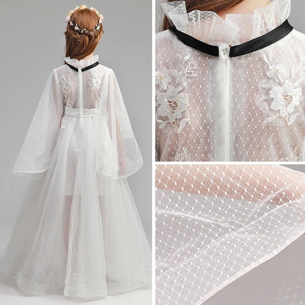Schlicht Ivory / Creme Blumenmädchenkleider 2019 A Linie Stehkragen Lange Ärmel Stoffgürtel Applikationen Spitze Geflecktes Tülle Lange Rüschen Kleider Für Hochzeit