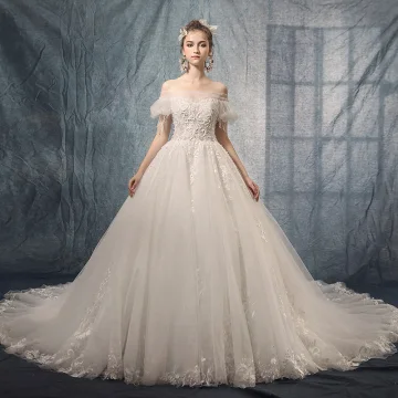 Luxus Herrlich Ivory Creme Brautkleider Hochzeitskleider 2019 A Linie Off Shoulder Geschwollenes Kurze Ärmel Rückenfreies Applikationen Spitze Perlenstickerei Quaste Kapelle Schleppe Rüschen