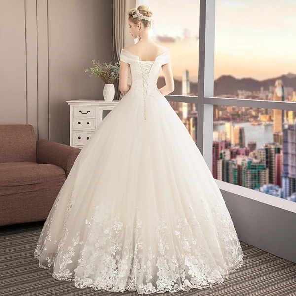 Audrey Hepburn Style Vintage / Retro Champagne Wedding Dresses 2019 A-Line / Princess Off-The-Shoulder Short Sleeve Backless Appliques Lace Beading Floor-Length / Long Ruffle