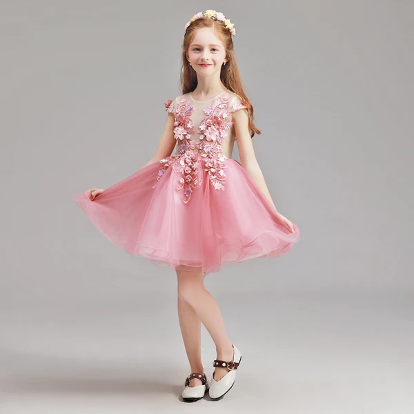 Chic / Beautiful Candy Pink Flower Girl Dresses 2019 A-Line / Princess Scoop Neck Cap Sleeves Appliques Flower Pearl Short Ruffle Wedding Party Dresses