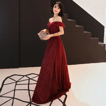 Schöne Burgunderrot Abendkleider 2019 A Linie Off Shoulder Kurze Ärmel Glanz Polyester Sweep Pinsel Zug Rüschen Rückenfreies Festliche Kleider