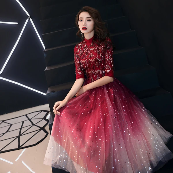 Elegant Burgundy Homecoming Graduation Dresses 2019 A-Line / Princess High Neck 1/2 Sleeves Sequins Tassel Glitter Tulle Tea-length Ruffle Formal Dresses