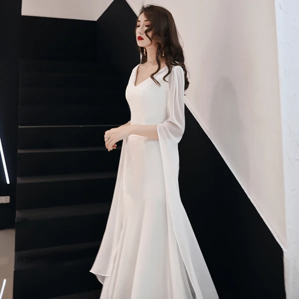 Schlicht Ivory / Creme Chiffon Abendkleider 2019 Meerjungfrau V-Ausschnitt Lange Ärmel Metall Stoffgürtel Lange Rüschen Rückenfreies Festliche Kleider