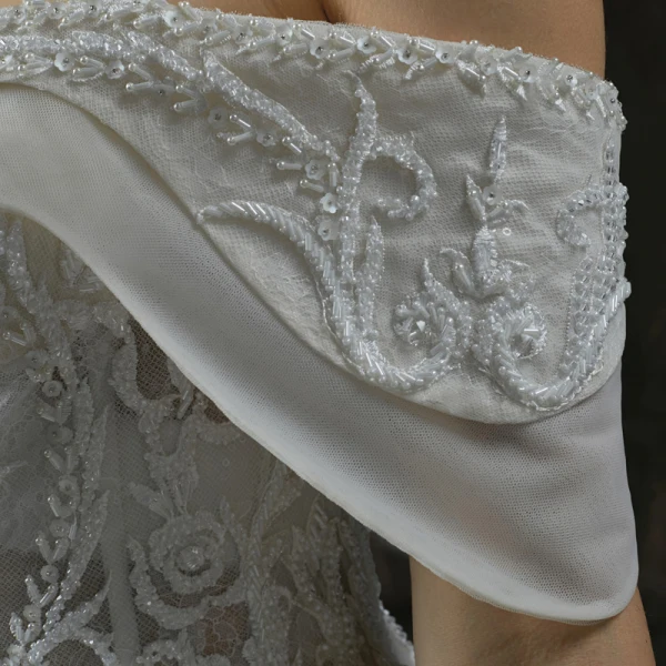 Luxury / Gorgeous Champagne Wedding Dresses 2019 A-Line / Princess Off-The-Shoulder Short Sleeve Backless Appliques Lace Beading Glitter Tulle Cathedral Train Ruffle