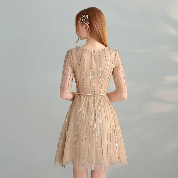 Chic / Beautiful Gold Homecoming Graduation Dresses 2018 A-Line / Princess Scoop Neck 1/2 Sleeves Metal Sash Sequins Short Formal Dresses