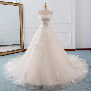 Elegant Champagne Brudekjoler 2019 Prinsesse Kjæreste Avtakbar 3 4 Ermer Ryggløse Appliques Blonder Beading Glitter Tyll Cathedral Train Buste