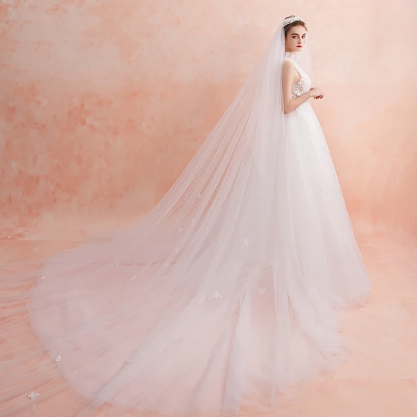 Modest / Simple Ivory Wedding Dresses 2019 Empire High Neck Sleeveless Appliques Lace Cathedral Train Ruffle