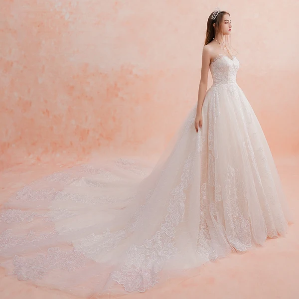 Elegant Elfenben Brudekjoler 2019 Empire Kjæreste Uten Ermer Ryggløse Appliques Blonder Glitter Paljetter Cathedral Train Buste