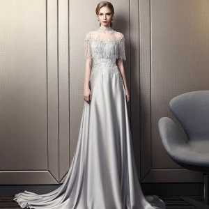Luxe Gris Percé Robe De Soirée 2018 Princesse Col Haut Mancherons Perlage Cristal Gland Cathedral Train Volants Dos Nu Robe De Ceremonie