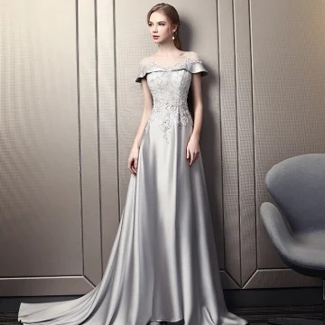 Modern Fashion Grey Evening Dresses 2018 Empire Square Neckline Short Sleeve Appliques Lace Sequins Beading Cathedral Train Ruffle Backless Formal Dresses